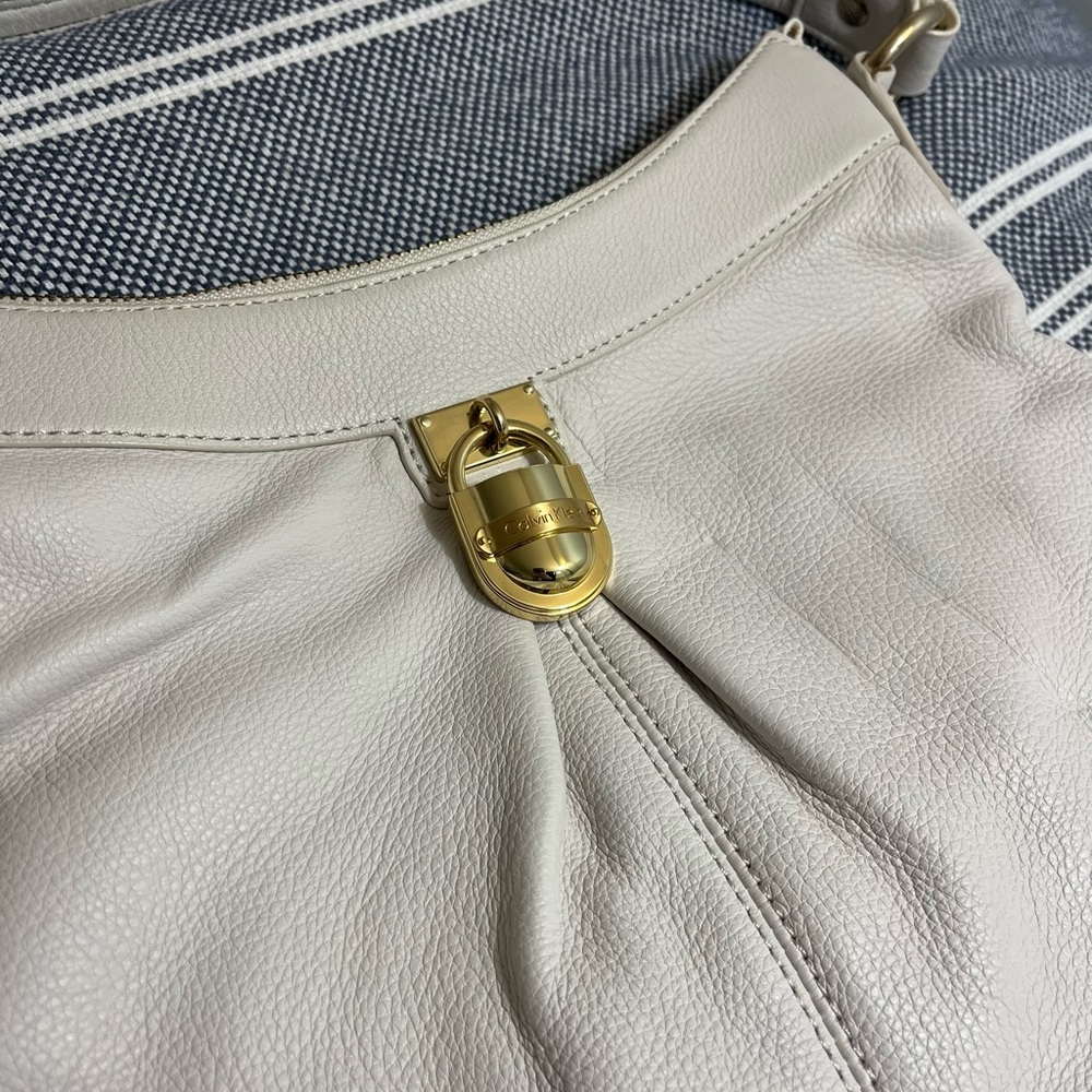 Calvin Klein locket shoulder bag